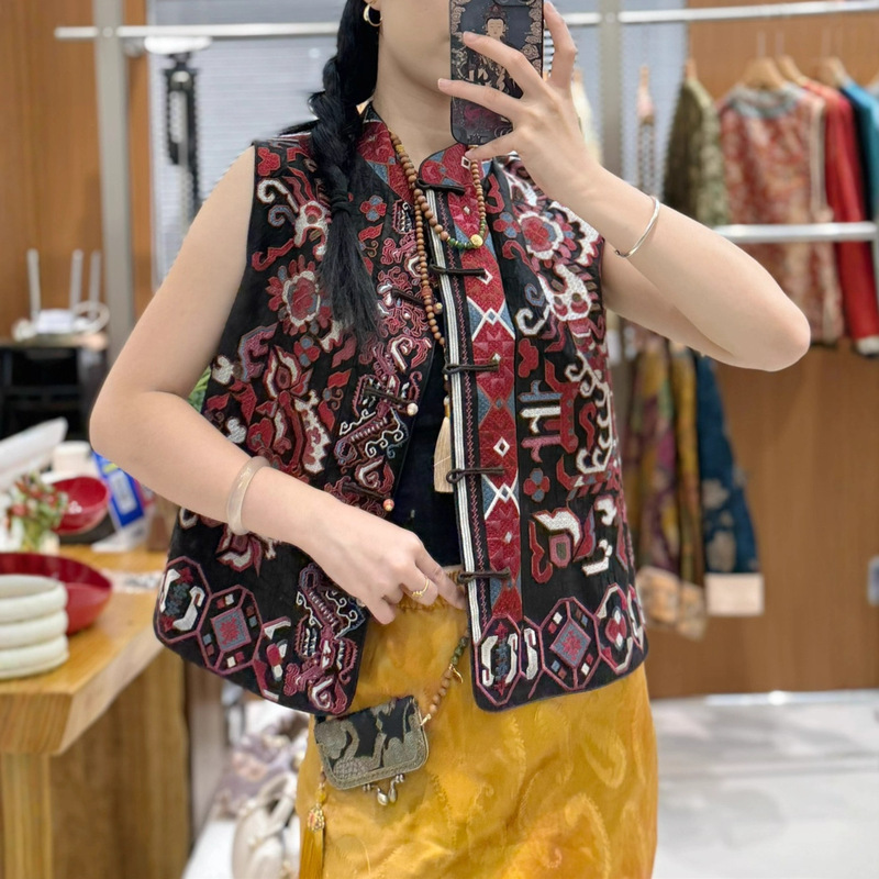 25南油批发女装秋冬重工刺绣龟裂纹香云纱立领盘扣马甲立领上衣女|undefined