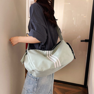 Spring and Summer Sports Fitness Bag Simple All-match Casual Crossbody Bag Men's and Women's Large Capacity Toast Bag Travel Shoulder Bag