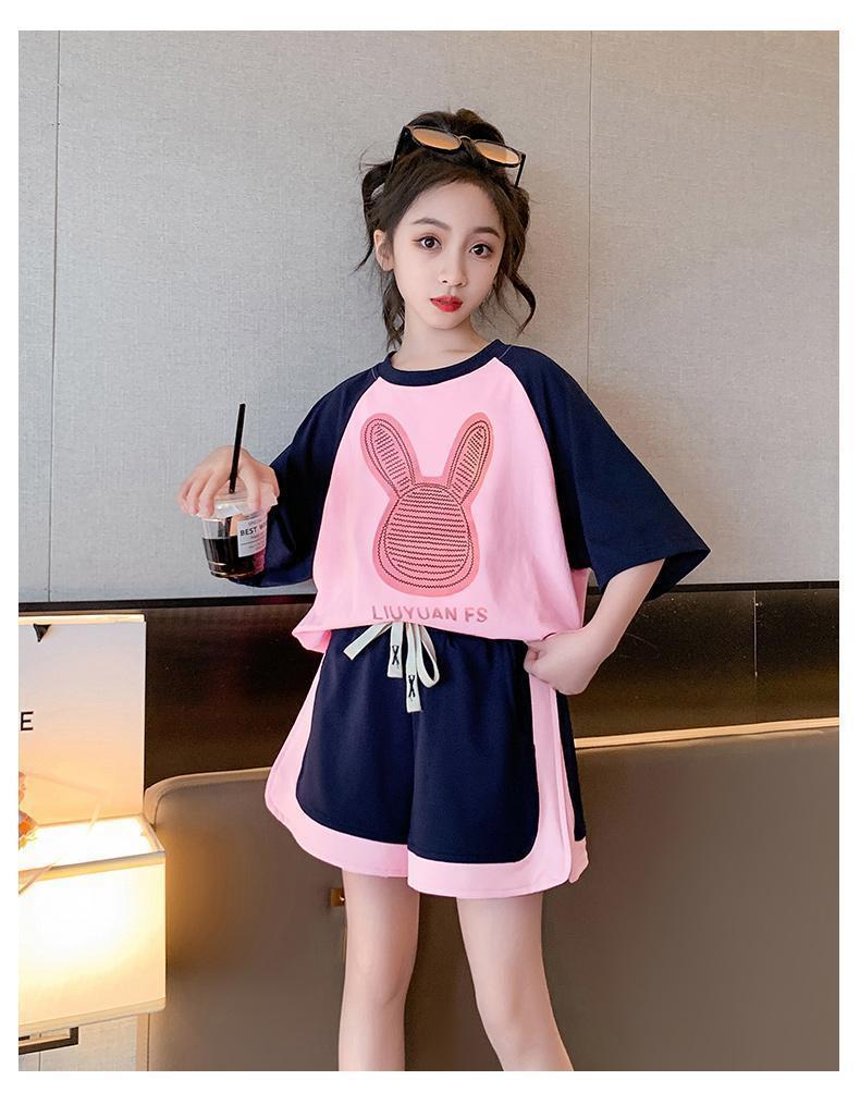 Set sportivo con pantaloncini a maniche corte per ragazze, e prova per i bambini più grandi, stile, moda estiva casual coreana per bambini_voghion.com