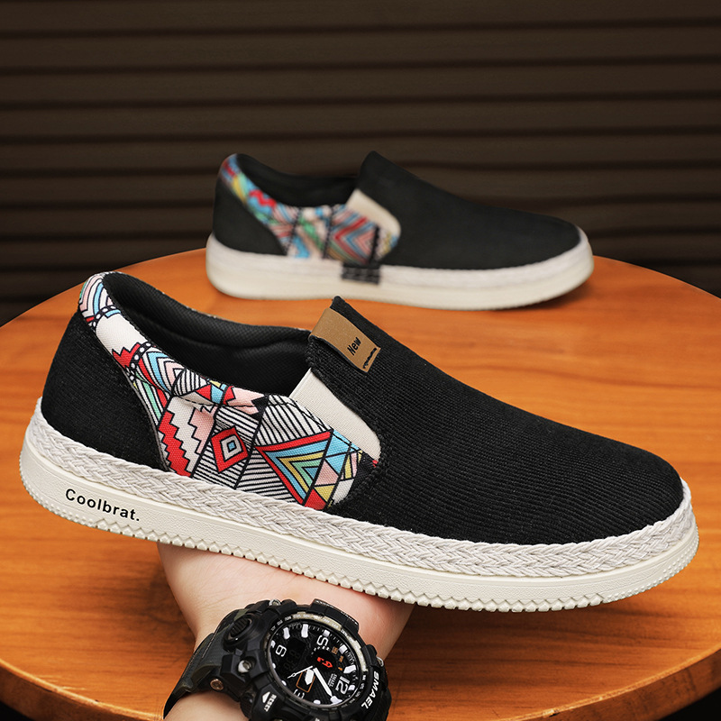 Zapatos de lona de verano para hombres zapatos casuales de tablero de estilo nacional para hombres un pie de tela vieja Beijing zapatos de moda zapatos de hombre