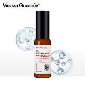 VIBRANT GLAMOUR Осветляющая эссенция содержит никотиновую кислоту, 100 мл, осветляет кожу