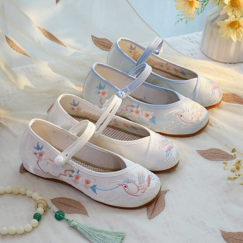 Ethnic Embroidered Shoes Cloth Shoes Women's Single Shoes Mixed Batch Shoes Zero Batch Beef Tendons Soft Sole Dance Shoes Hanfu Shoes