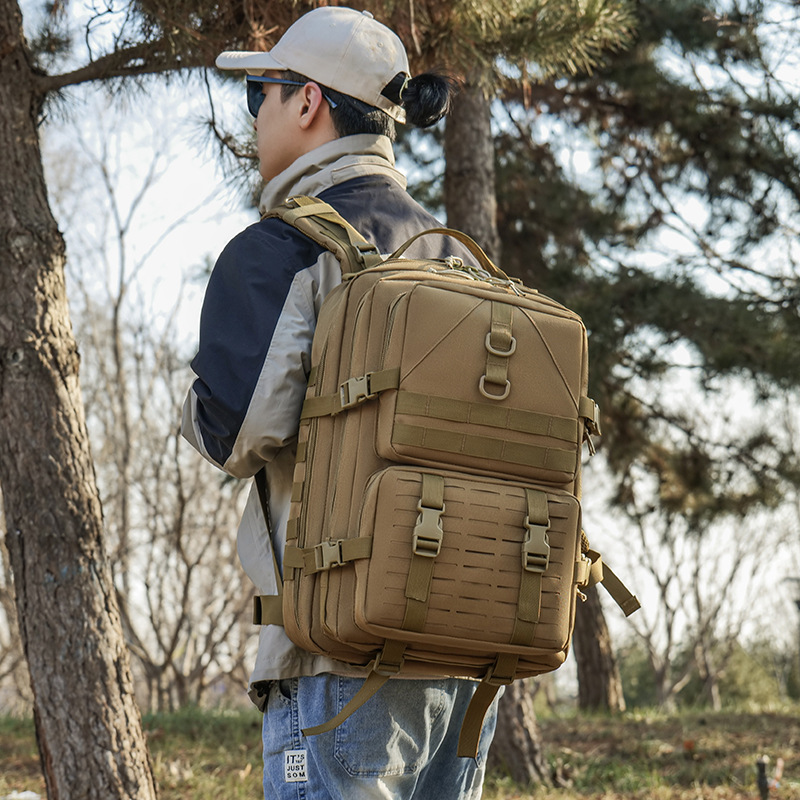 Amazon venta caliente mochila táctica bolsa de montañismo multifuncional al aire libre bolsa de camping anti-salpicaduras de gran capacidad al por mayor