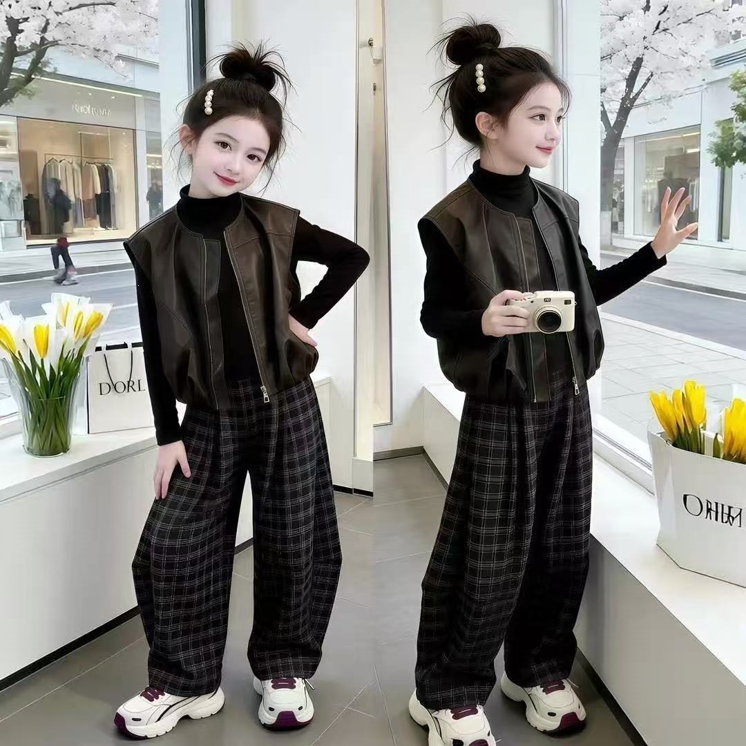 女童三件套装2026新款儿童春秋季韩版秋装皮马甲中大童穿搭一整套