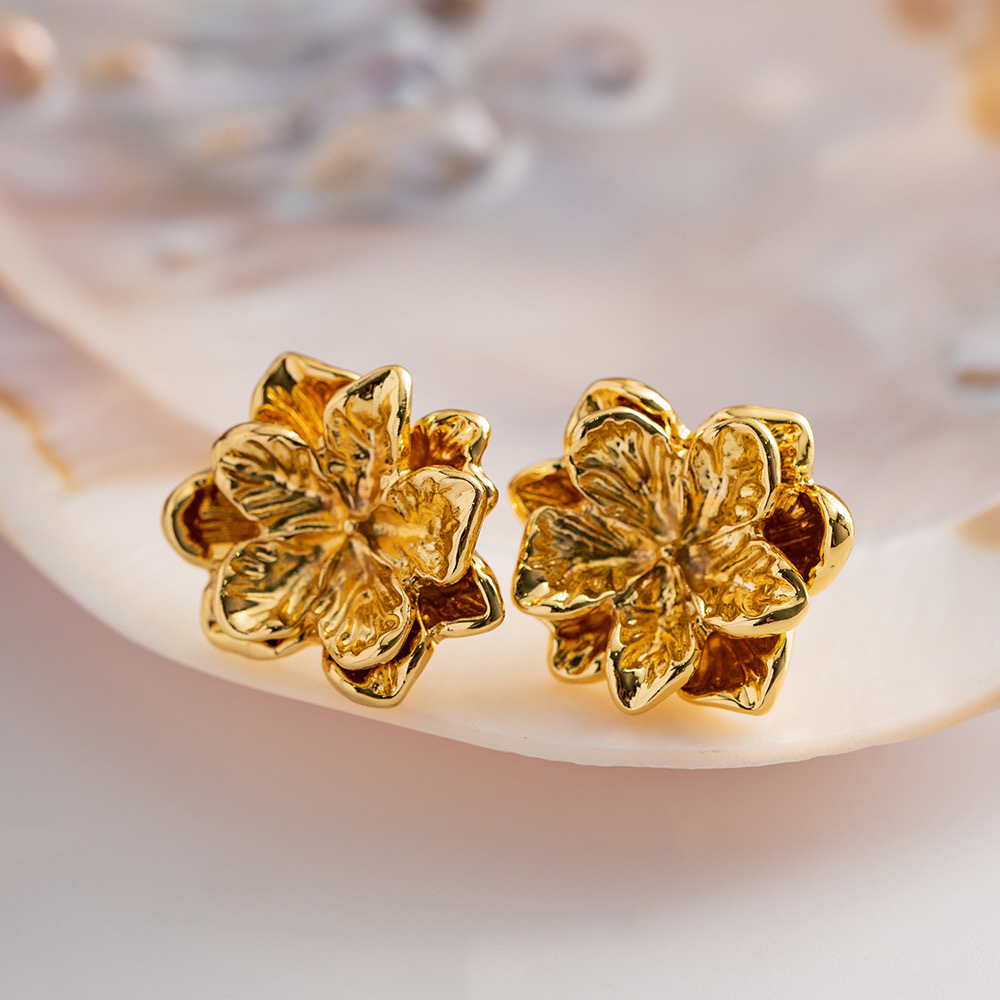 1 Pair Casual Simple Style Flower Copper Gold Plated Ear Studs display picture 3