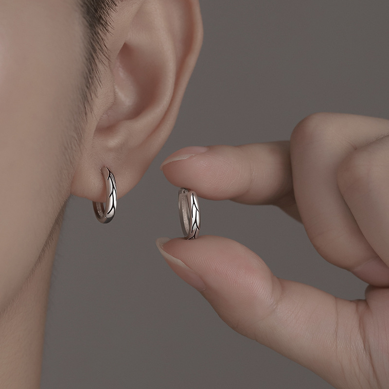 Mens Striped Ear Clips Minimalist Retro Earrings For Men_voghion.com