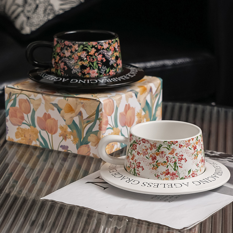 Taza de café y juego de platillos de té de la tarde con souvenirs Taza de cerámica de alto valor Caja de regalo exquisita de alta gama