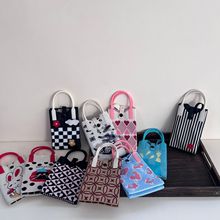 2025新款卡通女针织可爱手机包女斜跨手拎小巧便携单肩手提包外出