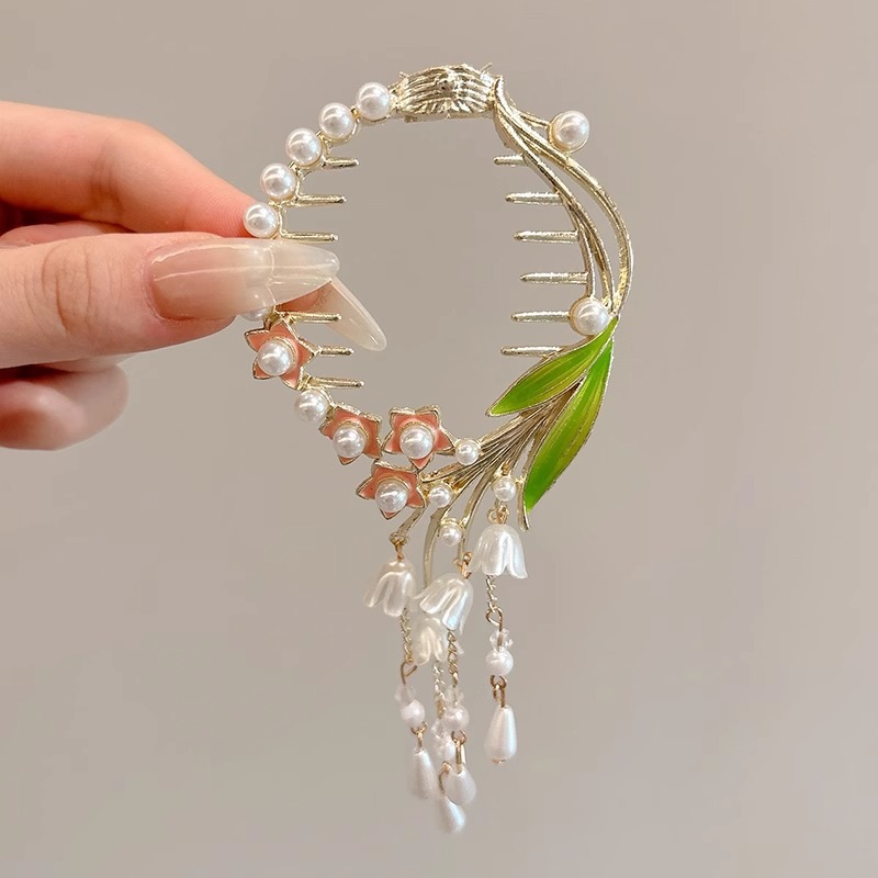 Nuevo estilo chino mariposa botón de cabello para mujeres de alta calidad flores de perla clips de cola de caballo lujoso clips de agarre de cabeza posterior falda de caballo adornamiento para el cabello