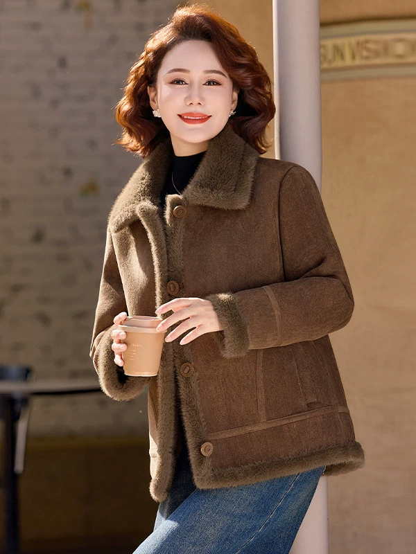 Warm jacket for mother, western style, for middle age
