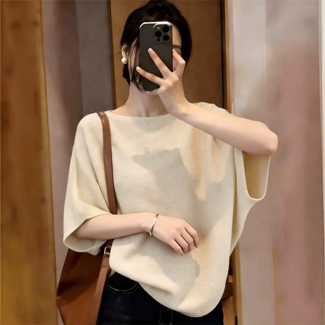 Áo thun nữ tay ngắn cổ tròn chất liệu sợi mát lạnh phong cách Hàn Quốc — màu trắng ngà