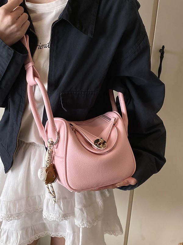 Bolsa de almohada portátil de alta sensación para mujeres 2025 nuevo estilo transfronterizo de moda coreana lichi mochila de hombro