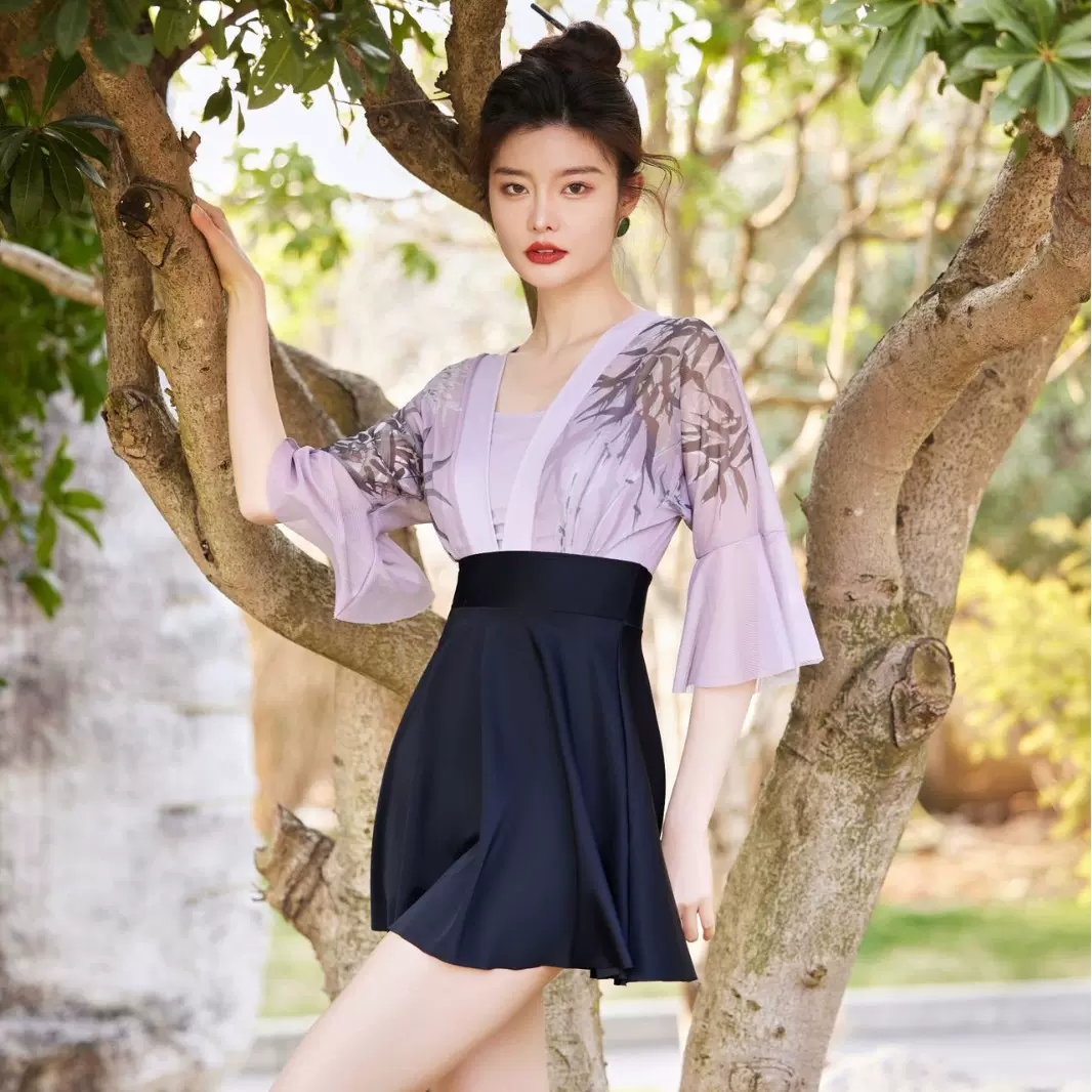 中国风连体泳衣女款 遮肉显瘦小香风高级感 ins风大码平角泳装