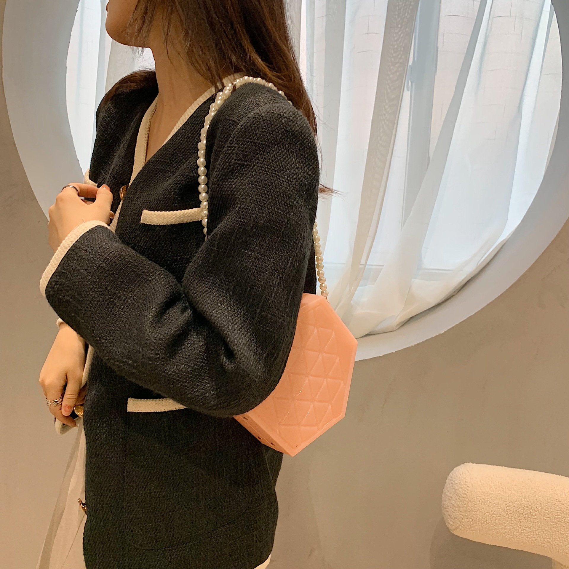 2021 Autumn And Winter New Internet Celebrity Acrylic Box Bag Women's Classic Style Rhombus Water Cube Personalized Crossbody Dinner display picture 13