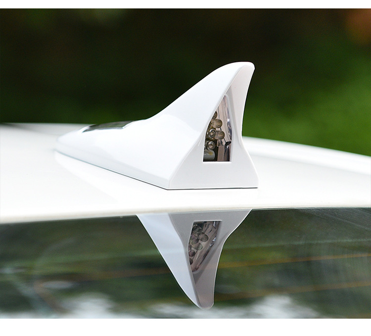 Car decorative lights solar shark fin antenna roof tail modification lights anti-collision LED flash 8 lights