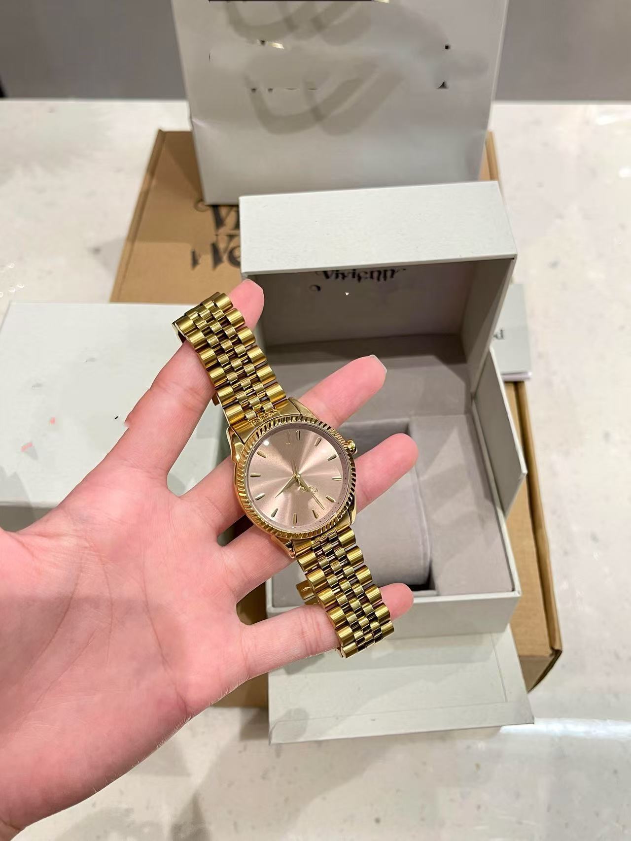 15vva+ counter gift box