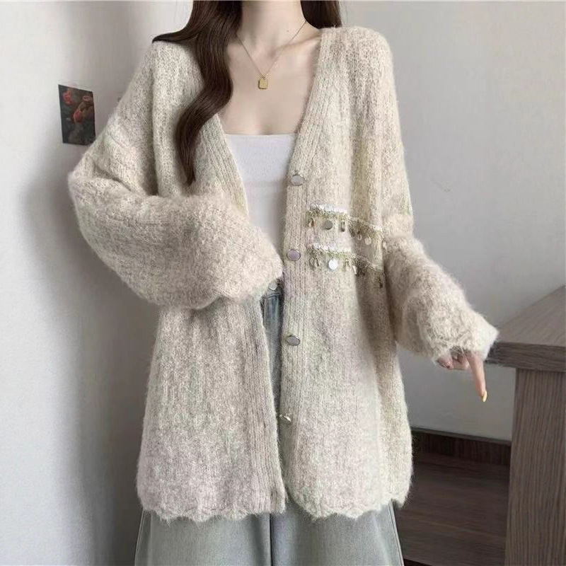 2026 Autumn and Winter New Style Sequin Design Knitted Cardigan Korean Style Color Matching Loose Sweet and Gentle Sweater Jacket for Women 2026 Autumn and Winter New Style Sequin Design Knitted Cardigan Korean Style Color Matching Loose Sweet and Gentle Sweater Jacket for Women