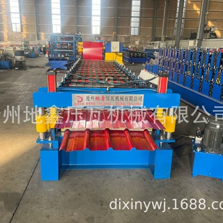 定制彩钢板压型机 750型横挂墙面板成型机器 地鑫压瓦机