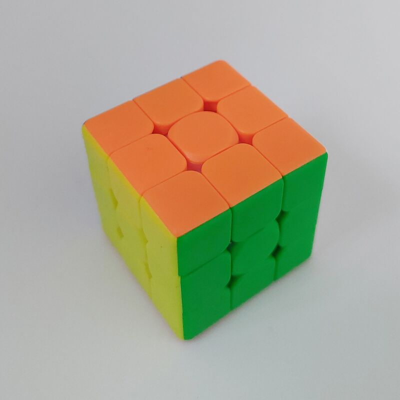 3CM三階キークリップミニチュア蒸しパン三面体メープルリーフピラミッドスペインボールルービックキューブ露店越境供給|undefined