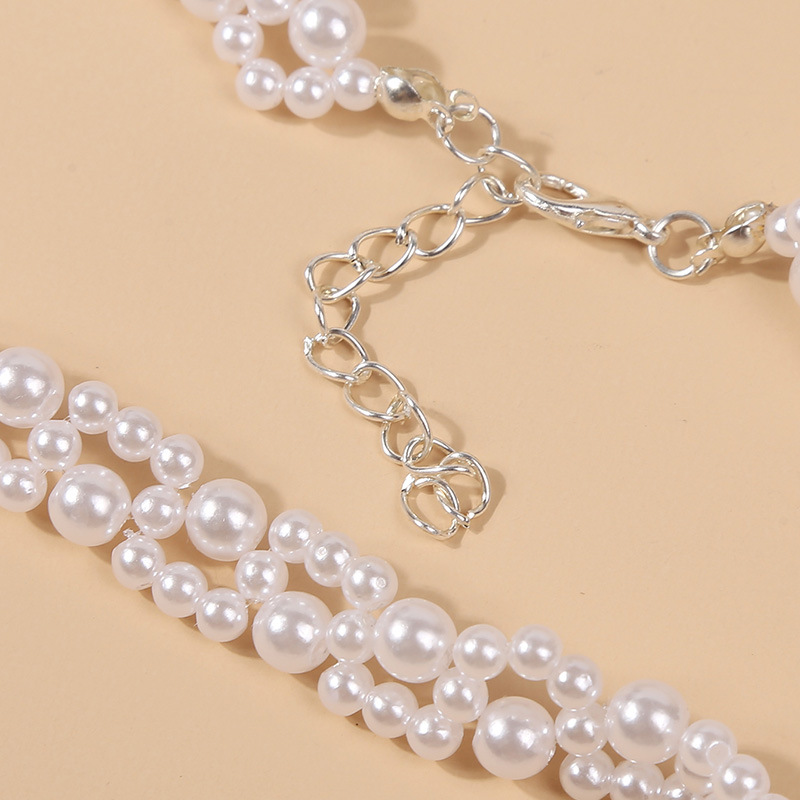 Simple Pearl Creative Necklace display picture 6