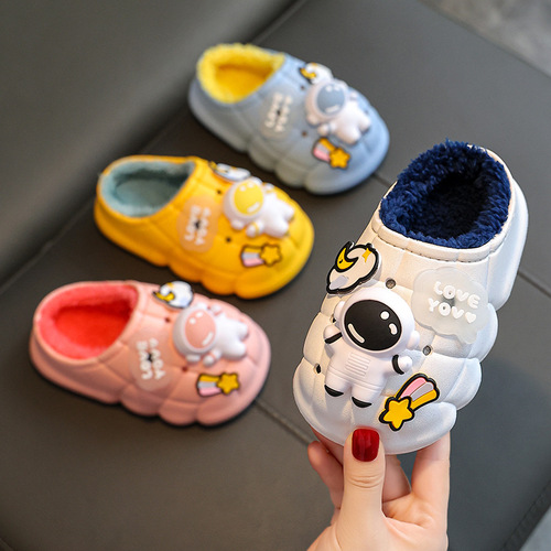 Children's cotton slippers for boys and girls in winter for infants and toddlers indoor home baby non-slip furry bag and cotton shoes for winter