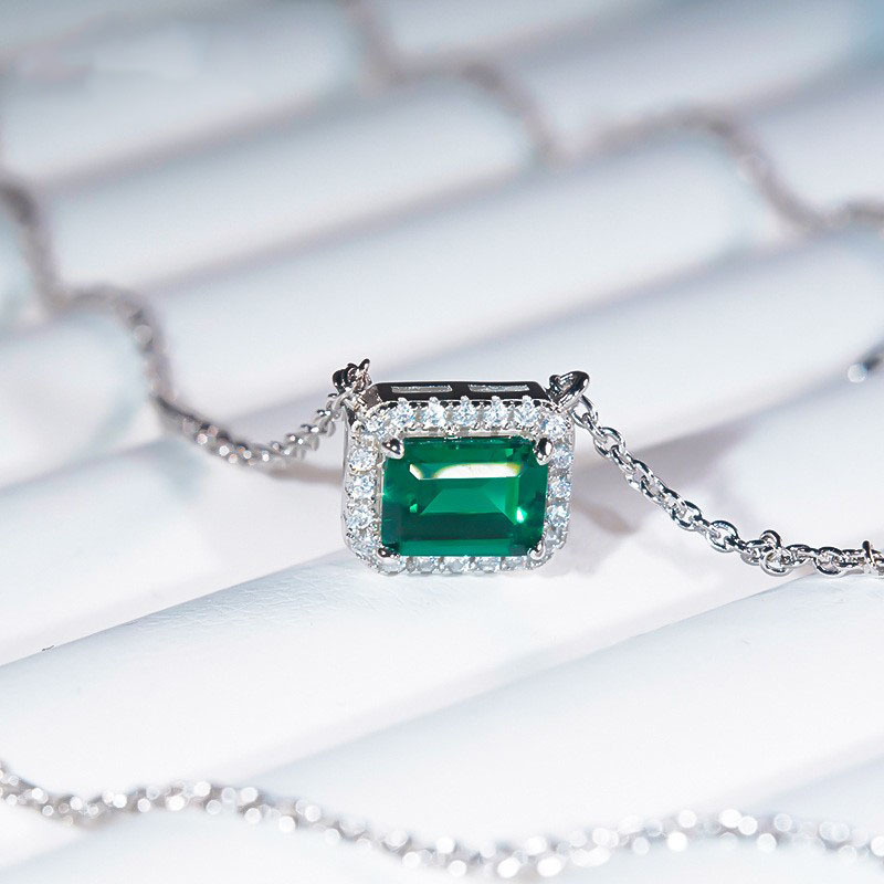 Affordable Luxury Fashion 925 Sterling Silver Platinum Plated Necklace For Women