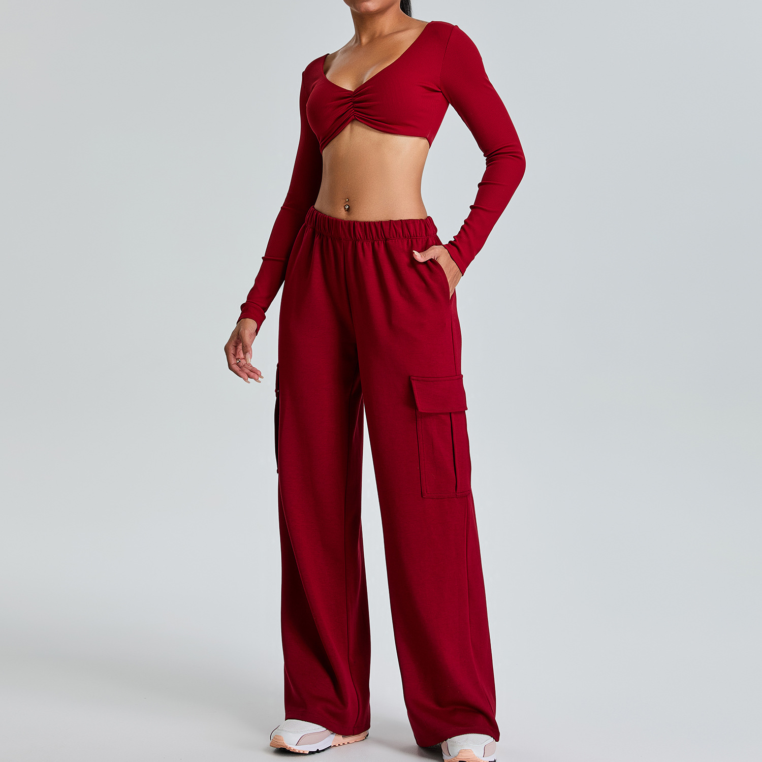 Nuevo set de yoga de manga larga transfronteriza para mujeres pantalones de trabajo rectos sueltos set de ejercicio de secado rápido al aire libre