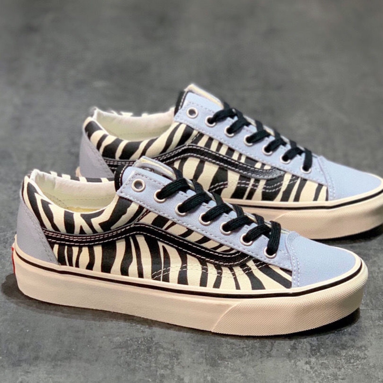 Xiaohongshu the same blue zebra low-top...