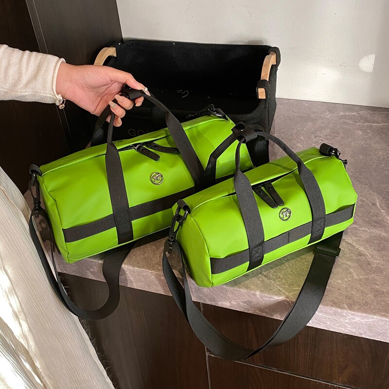 Small Sports Waterproof Yoga Fitness Bag for Women, Lightweight Casual Handbag, Crossbody Bag, Cycling and Running Cylindrical Travel Bag