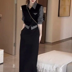春夏の着こなしに、高級感のあるスリムフィットのツーピースセット、おしゃれなストライプのフェイクツーピースシャツとスカートのセットを揃えてみました。