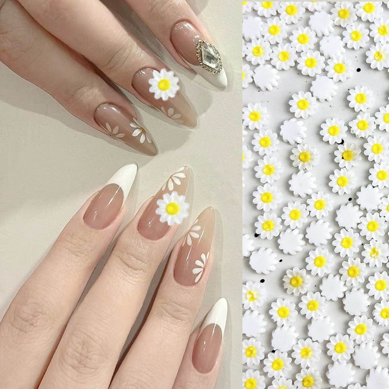 Beautiful fresh small daisy nail jewelry simple versatile spring small flower pure wind diy handmade accessories materials