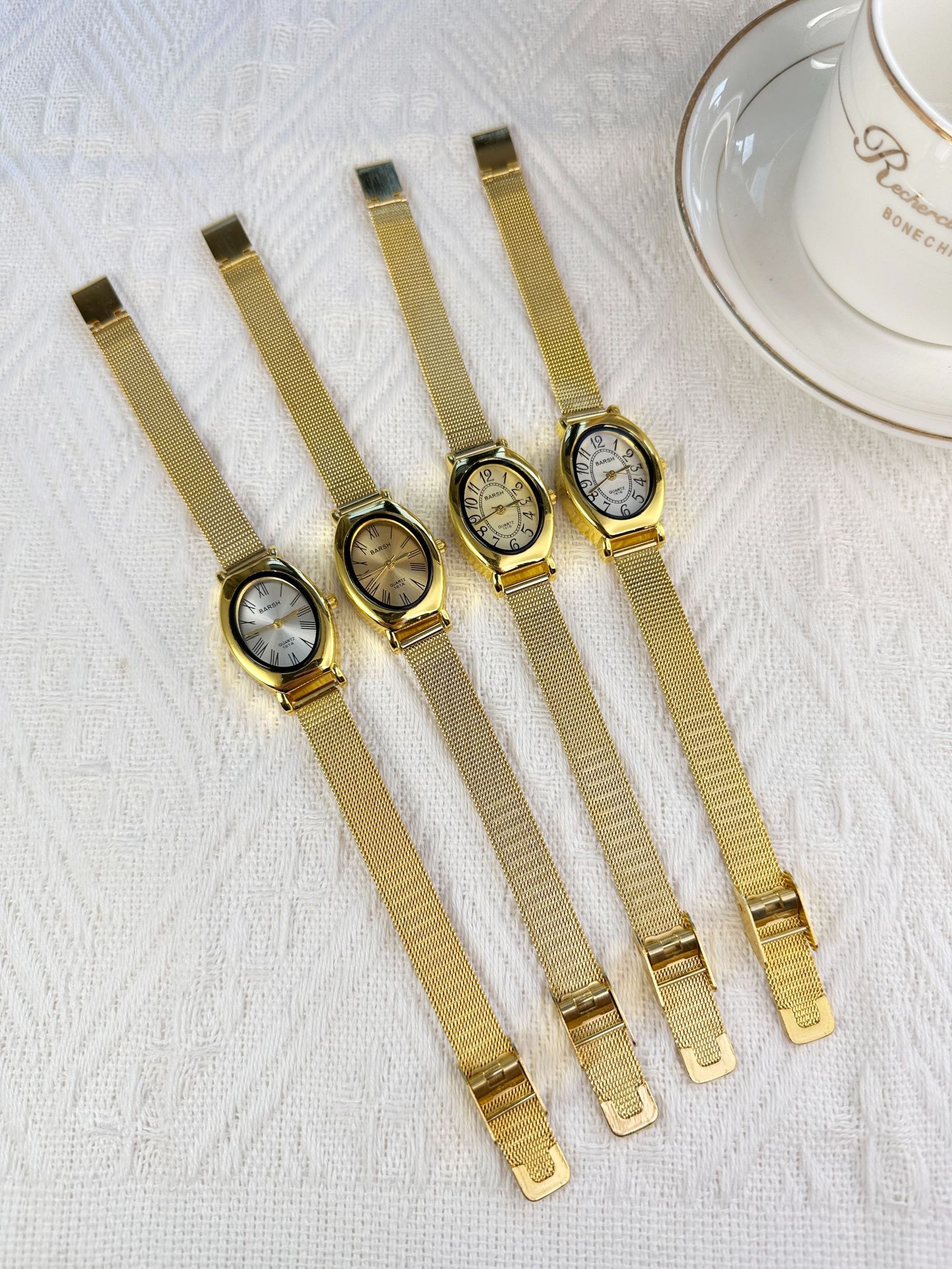 85g Weight Ordinary Glass Mirror Material Alloy Strap Material Watch Classification Pointer, Number Display Type Concealed Buckle Buckle Style Oval Dial Shape Weekend, Learning, Daily Occasion Quartz Movement Geometric Pattern All Seasons Season Women's Gender Casual, Modern Style Style Casual Modern Style Geometric Concealed Buckle Quartz Watch 4