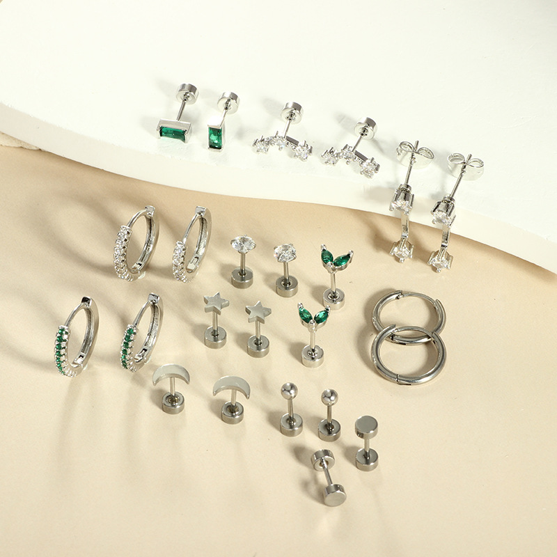 Pointed titanium steel lip stud product view