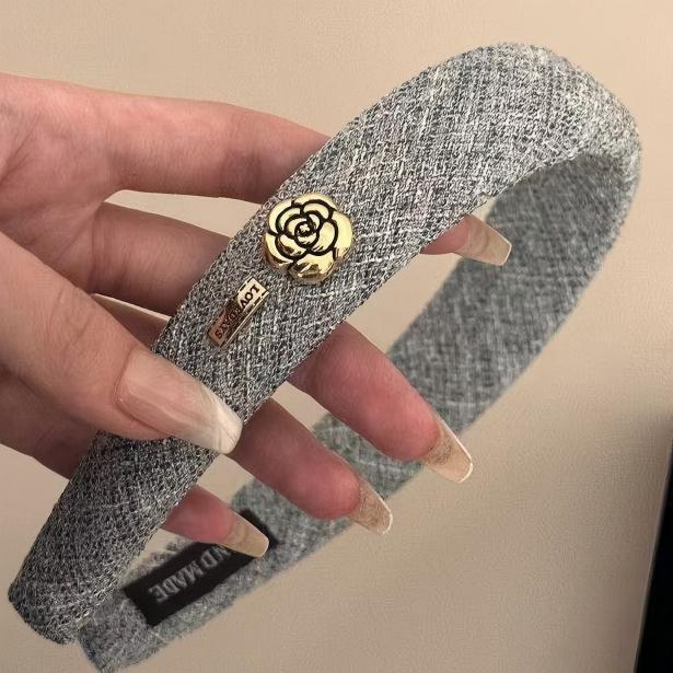 Alta calidad, lujo ligero, pequeña esponja fresca, diadema de color fino, venta al por mayor para mujer, paquete de pelo superior de cráneo alto, horquilla de lavado de cara de verano image 130