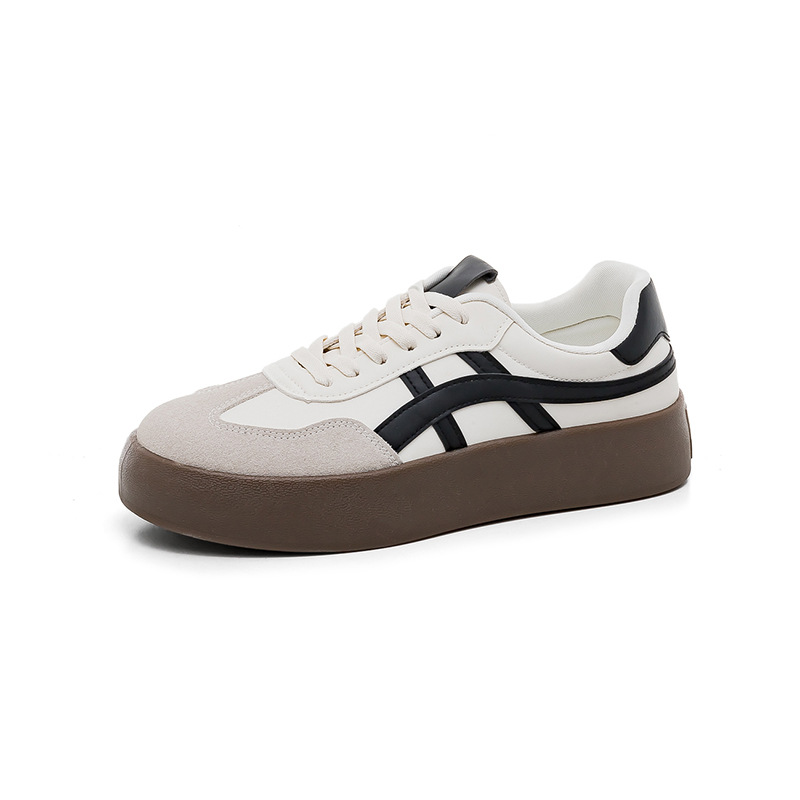 Hombres y mujeres, zapatos retrógrados americanos pequeños zapatos blancos negros para hombres, zapatos de suela gruesa, zapatos deportivos de otoño versátiles F8861