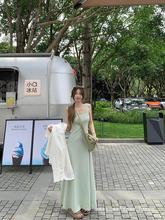 薄荷曼波吊带连衣裙女2024夏季新款黑色灰色A字裙长裙气质裙务换