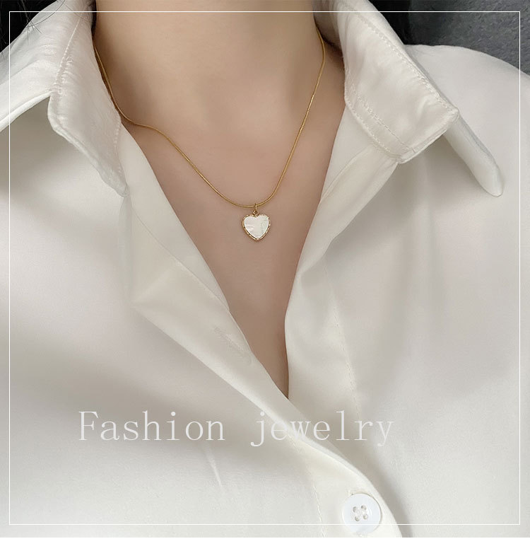 Fashion Heart Shape Titanium Steel Plating Pendant Necklace 1 Piece