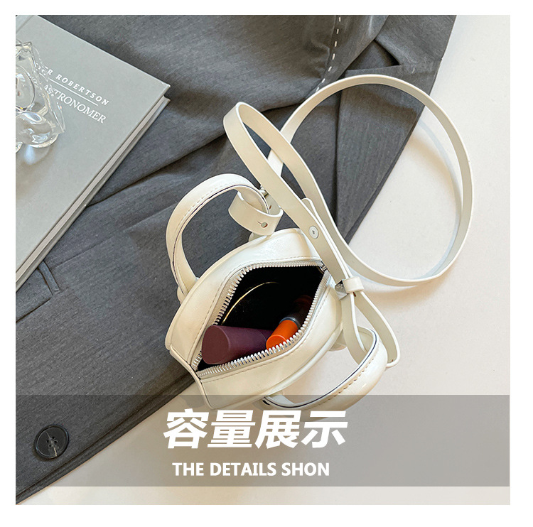 2025 New European and American retro handbag, mini pillow bag for women, fashionable crossbody bag, summer lipstick bag for women undefined