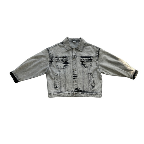 Boys' denim jacket for spring 2024, stylish children's top, casual outfit for middle-aged kids