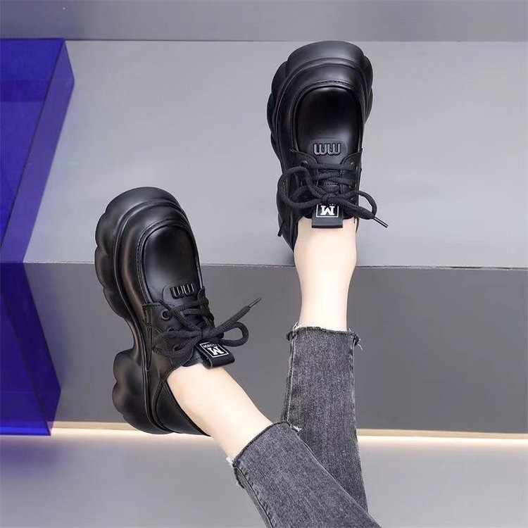 2026 primavera y otoño nuevos estudiantes universales británicos friados calles lazos zapatos Lefour zapatos de suela gruesa dos zapatos de cuero pequeños