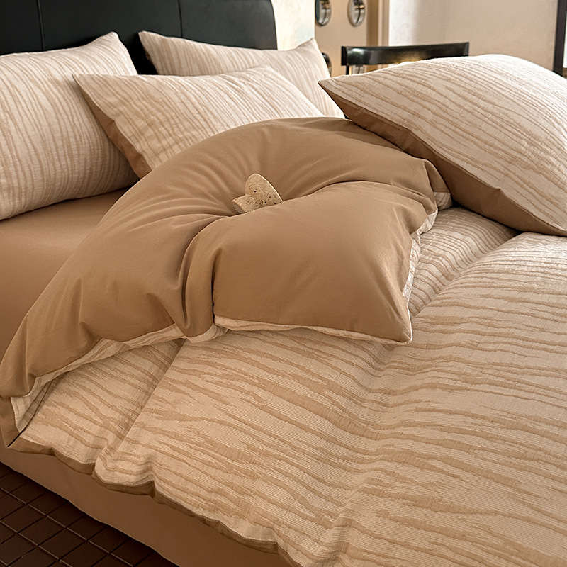 Cama de algodón de hilo de tres capas de lujo ligero de cuatro piezas de algodón puro 2024 nuevo hilo de doble capa simple funda de edredón de sábana