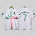12 portuguese guest short-sleeved no. 7 ronaldo with badge