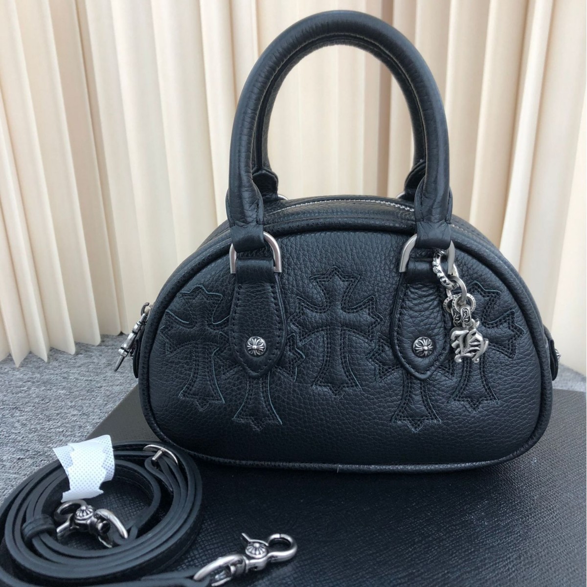 正确版2025新款头层牛皮跨境十字架保龄球包时尚单肩斜挎手提包