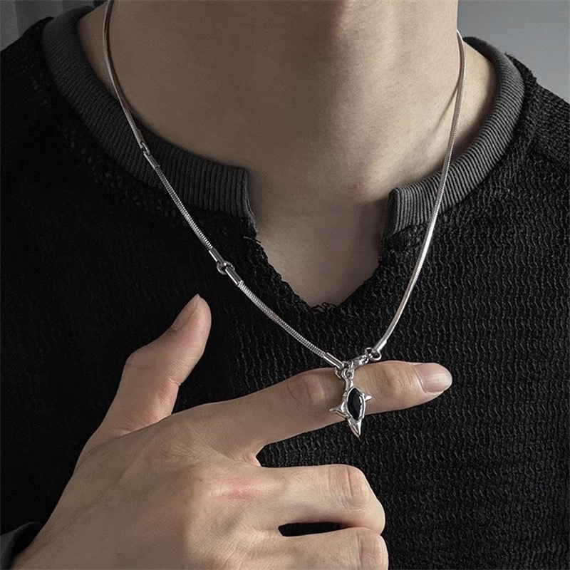 クロスチタンスチール色落ちしないネックレスメンズ軽くて豪華なヒップホップパンクのスキューバチェーンに合わせて高級感があります。