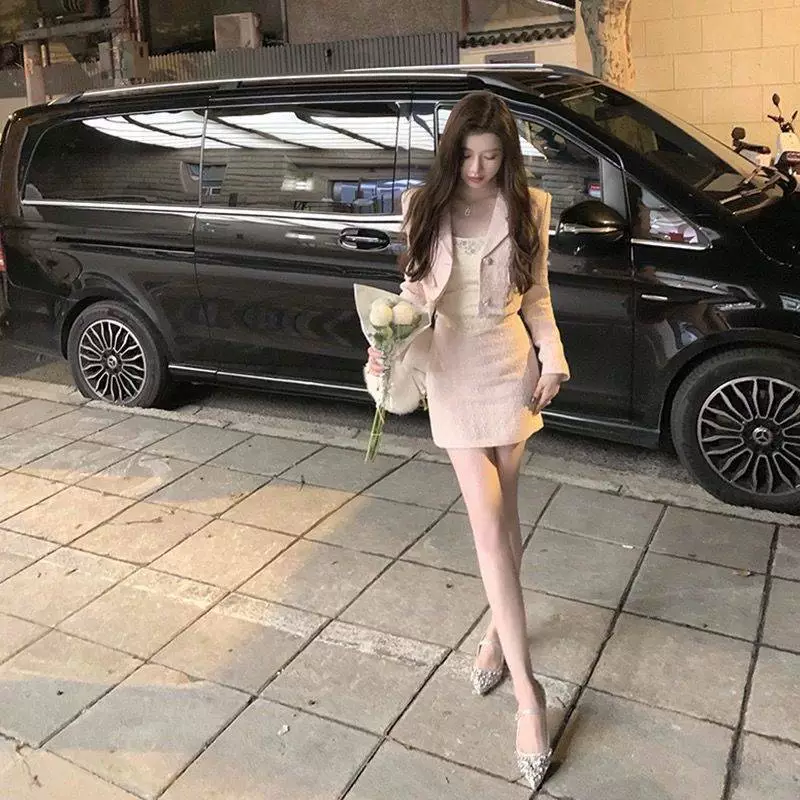 Set, short fuchsia classic suit jacket, fitted skirt, Chanel style, Korean style, high waist