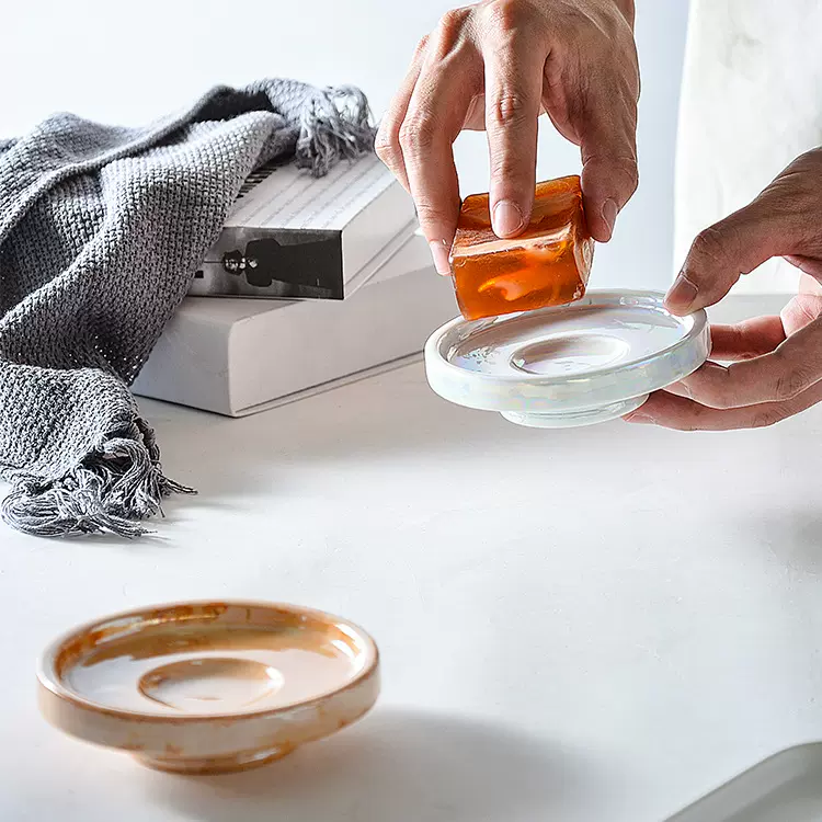 北欧轻奢陶瓷肥皂碟高颜值电镀珠光香皂盒托盘免打孔多功能收纳架