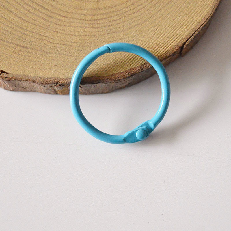 Metal Material Simple Style Solid Color Metal Paint Keychain