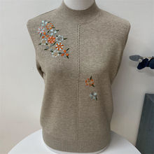 洋气妈妈装秋冬加绒羊毛衫大码中老年人女装半高领针织毛衣打底衫