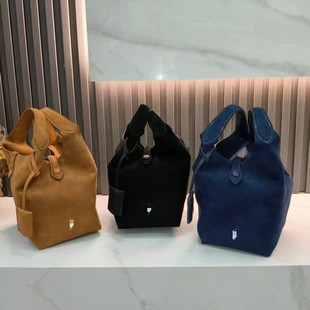 �¿�С�R�˻@��ˮͰ����Ƥ�q�����μ�б�����Ůͨ�ڸ߼����ذ�