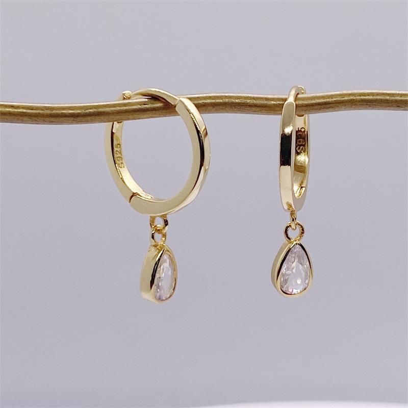 1 Pair Simple Style Water Droplets Inlay Sterling Silver Zircon Drop Earrings display picture 5